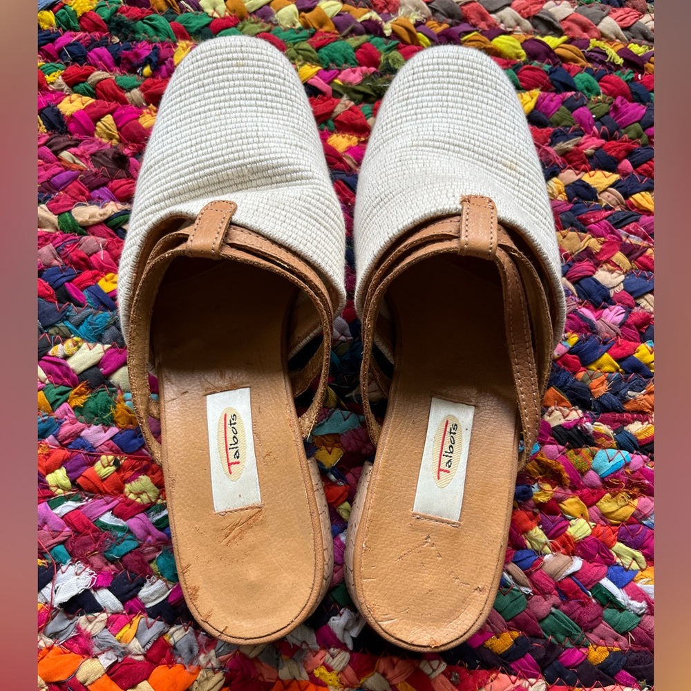SIMPLE TALBOTS CLOTH ESPADRILLES WOVEN FABRIC AND LEATHER CLOSED TOE SLIP-ONS